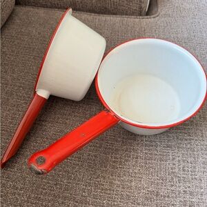 Red and White Enamel Saucepan Set